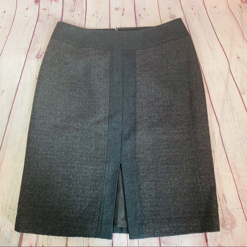 Ann Taylor Gray Wool Skirt Size 8